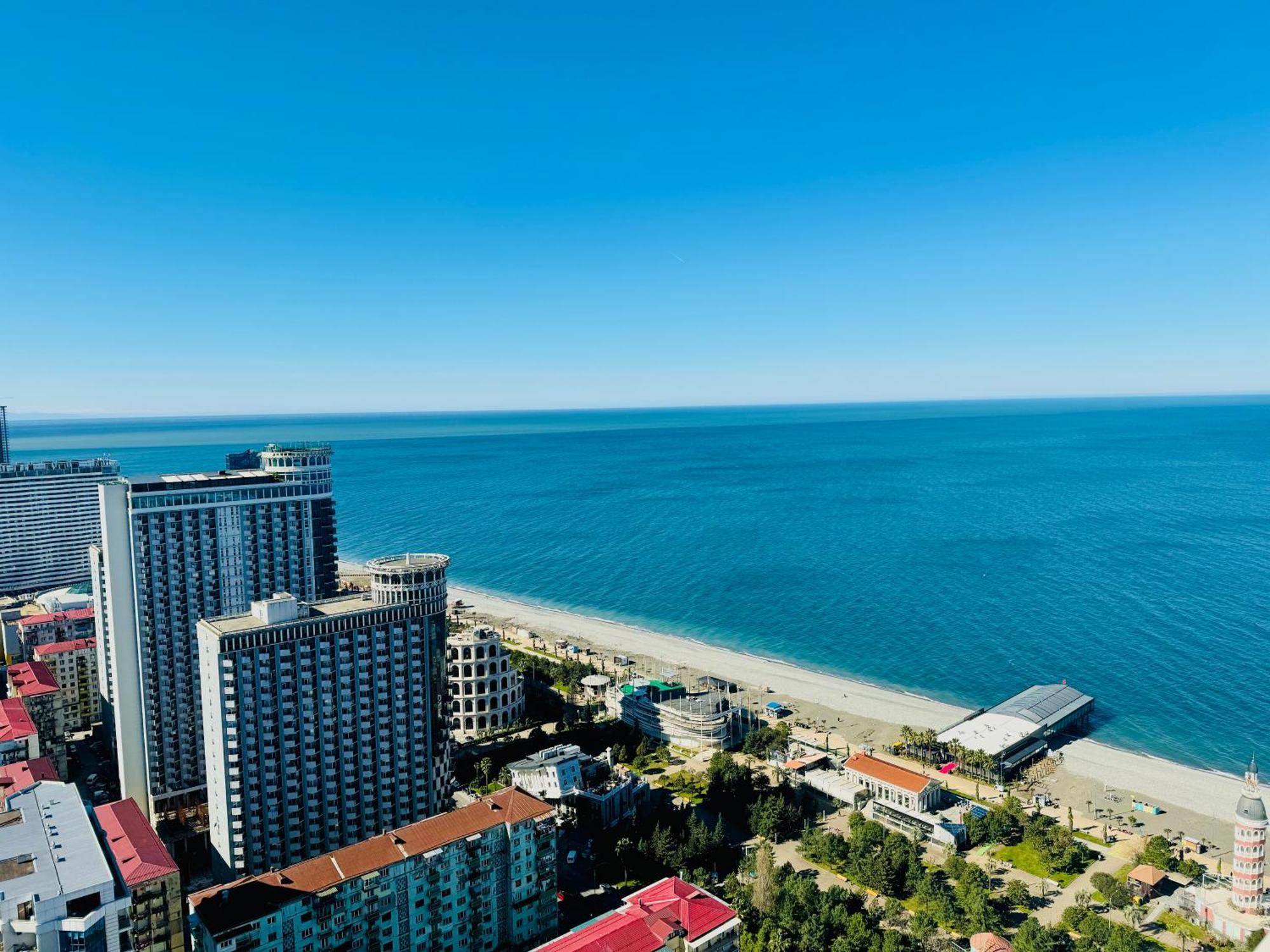 Lux Apartaments Batumi Eksteriør bilde